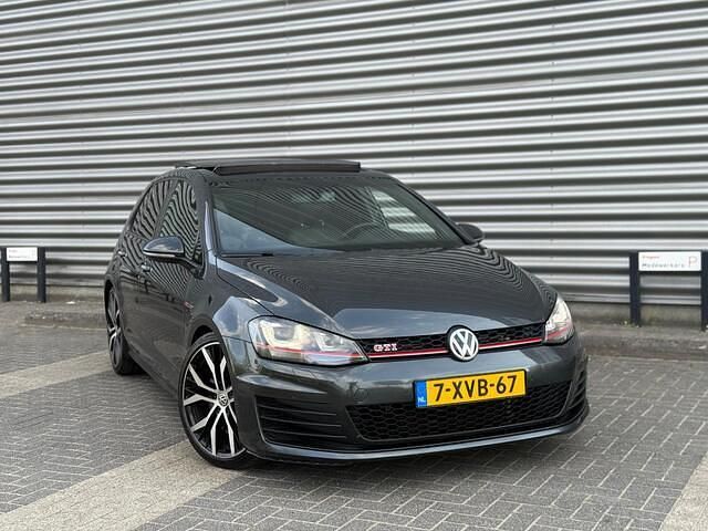 Grijs Gebruikt 2014 VW Golf VII GTI Hatchback | € 16.950 (Eerlijke prijs) - Afbeelding 1/4