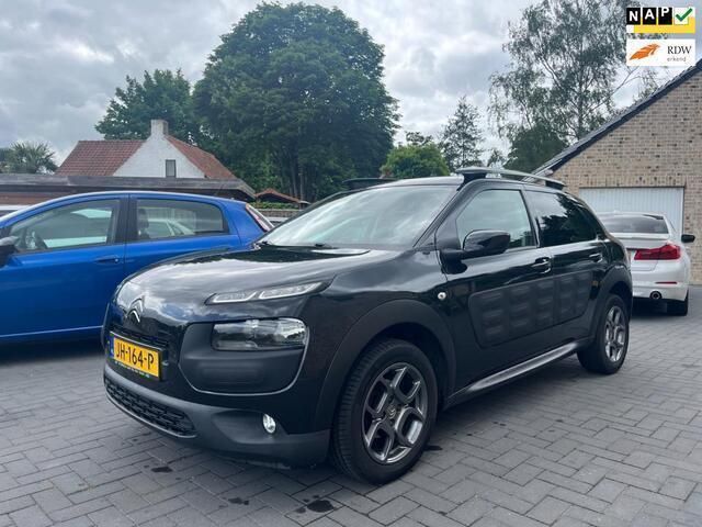 Zwart Gebruikt 2016 Citroën C4 Cactus PureTech Hatchback | € 6.950 (Eerlijke prijs) - Afbeelding 1/4