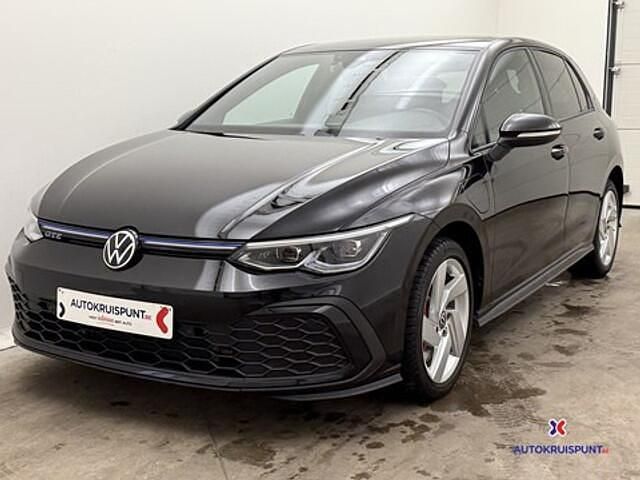 Zwart Gebruikt 2022 VW Golf GTE Sedan | € 26.900 (Eerlijke prijs) - Afbeelding 1/4