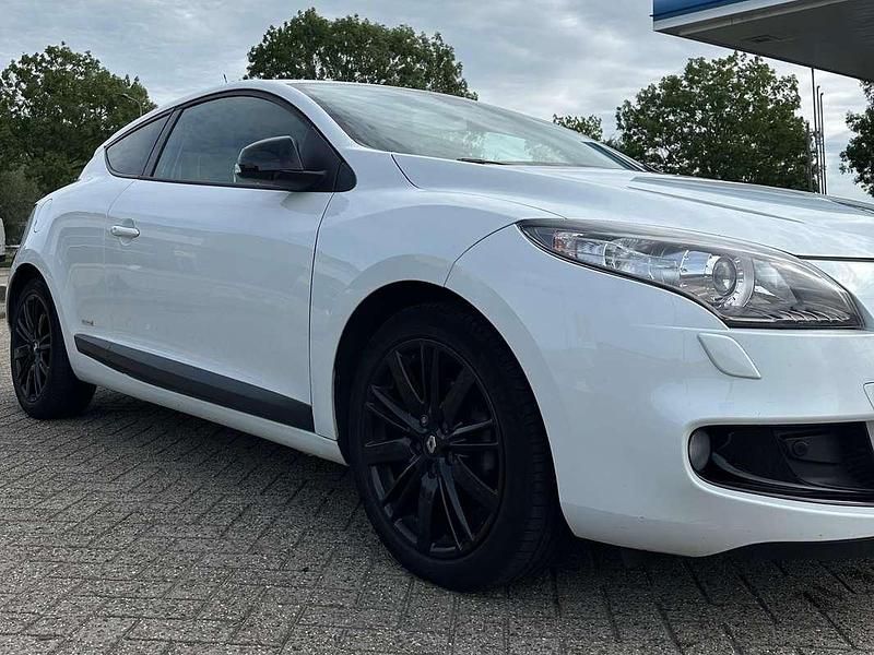 Occasion Renault Mégane Coupé 131 PK (96 kW) 2011 Wit Coupé