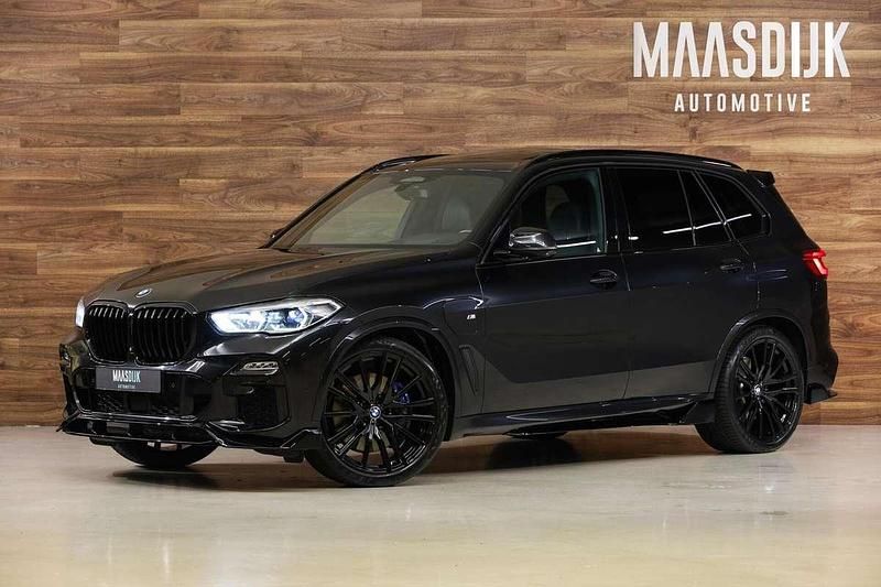Zwart Occasion 2021 BMW X5 M Sport SUV | € 61.740 (Super prijs) - Afbeelding 1/3