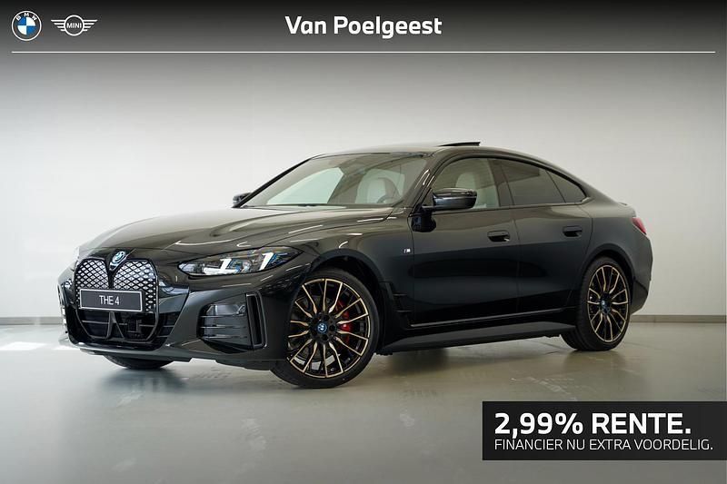 Zwart Gebruikt 2024 BMW i4 M Sport Sedan | € 45.900 (Eerlijke prijs) - Afbeelding 1/4