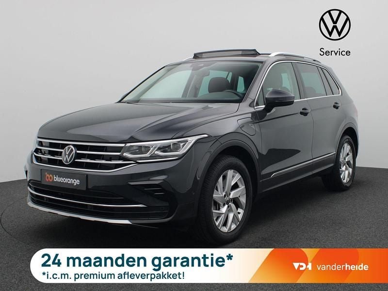 Grijs Gebruikt 2022 VW Tiguan Elegance SUV | € 35.500 (Goede deal) - Afbeelding 1/3