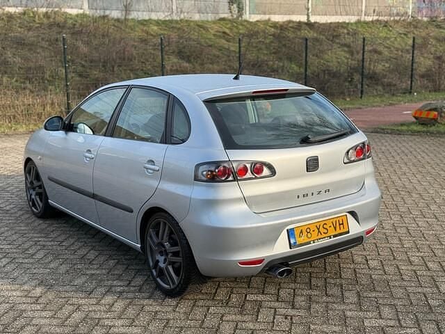 Grijs Occasion 2007 Seat Ibiza Prima Hatchback | € 1.499 (Goede deal) - Afbeelding 1/3