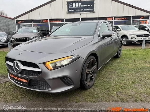 Grijs Occasion 2018 Mercedes A250 Premium Hatchback | € 21.450 (Super prijs) - Afbeelding 1/4