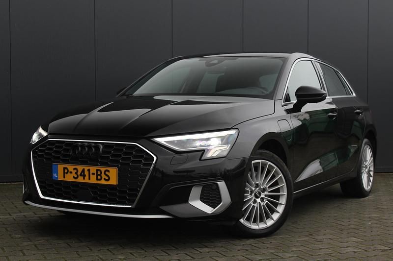 Occasion Audi A3 Sportback e-tron Advanced 2022 Zwart Hatchback