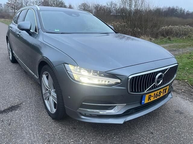 Grijs Gebruikt 2019 Volvo V90 Inscription Stationwagen | € 12.850 - Afbeelding 1/4