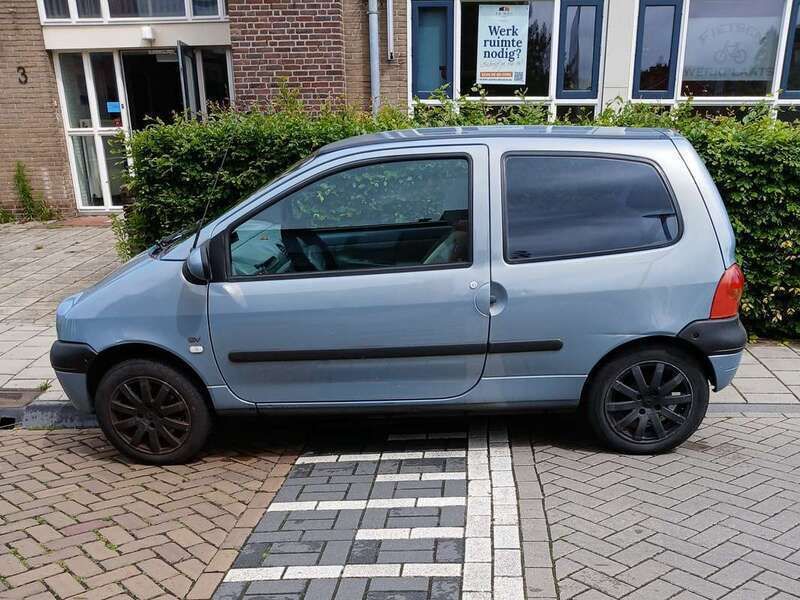 Blauw Gebruikt 2003 Renault Twingo Hatchback | € 1.250 (Eerlijke prijs) - Afbeelding 1/4