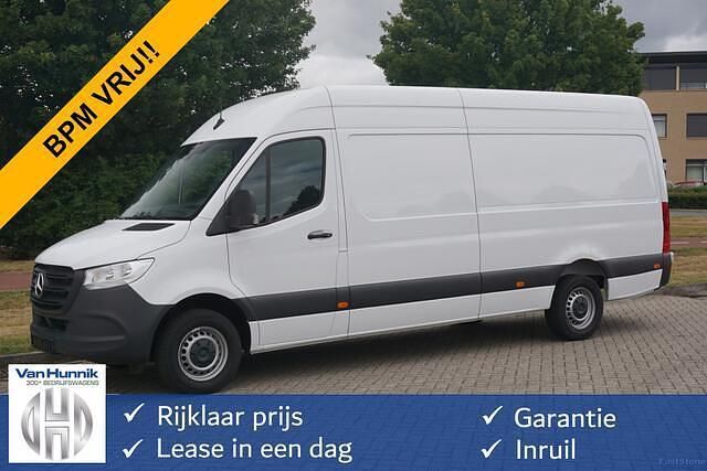 Wit Nieuw 2024 Mercedes Sprinter Van | € 45.850 - Afbeelding 1/4