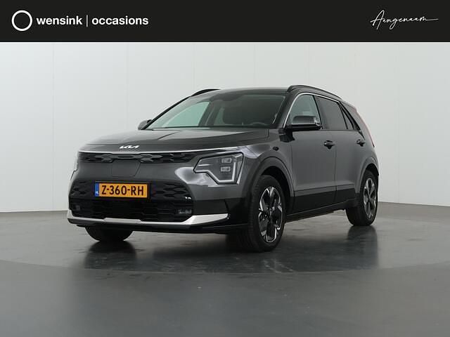 Grijs Gebruikt 2024 Kia e-Niro Advance SUV | € 28.835 - Afbeelding 1/4