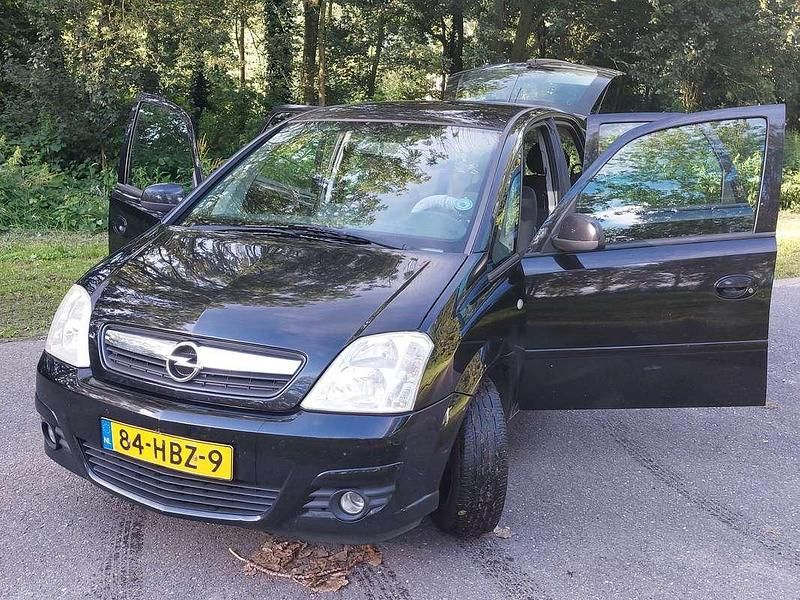 Zwart Gebruikt 2008 Opel Meriva MPV | € 1.300 (Eerlijke prijs) - Afbeelding 1/4