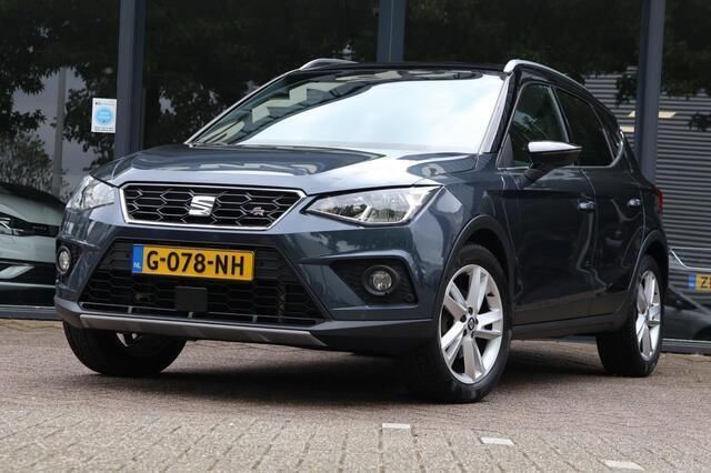 Grijs Gebruikt 2019 Seat Arona Business SUV | € 17.445 (Eerlijke prijs) - Afbeelding 1/4