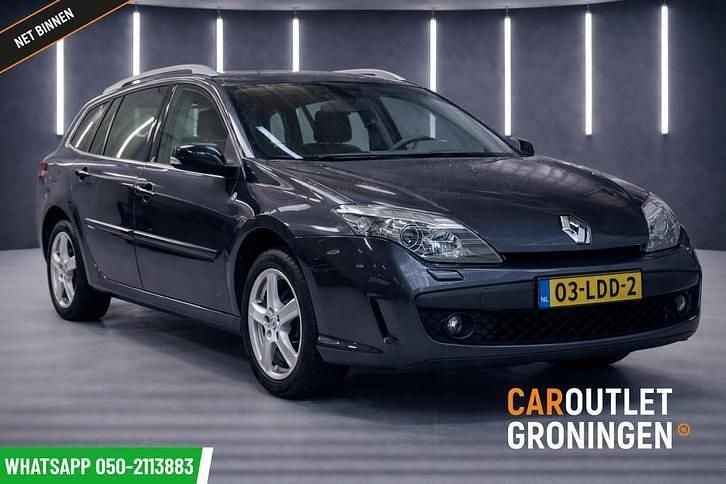 Grijs (metallic) Occasion 2010 Renault Laguna III Dynamique Stationwagen | € 2.990 (Eerlijke prijs) - Afbeelding 1/4