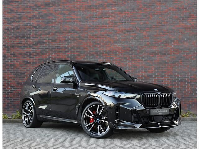 Zwart Gebruikt 2025 BMW X5 M Performance SUV | € 125.950 - Afbeelding 1/4