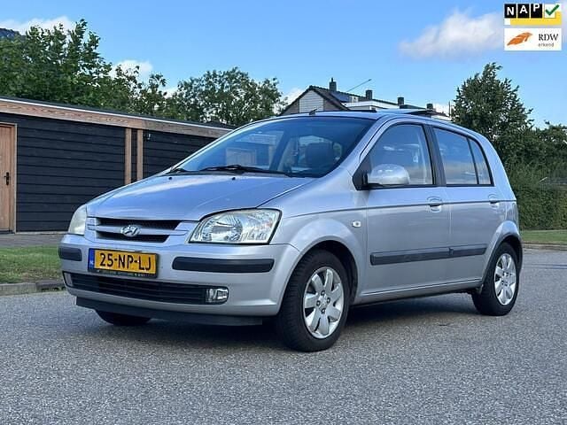 Grijs Gebruikt 2004 Hyundai Getz GLS Hatchback | € 1.650 (Eerlijke prijs) - Afbeelding 1/4