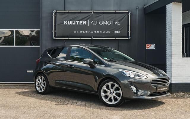 Occasion Ford Fiesta Titanium 101 PK (74 kW) 2017 Grijs Hatchback