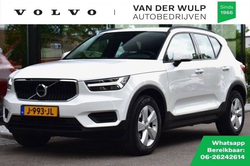 Wit Gebruikt 2020 Volvo XC40 Momentum SUV | € 26.250 (Super prijs) - Afbeelding 1/4