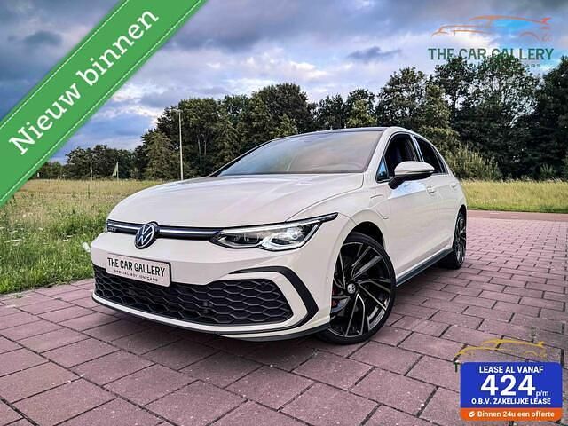 Wit Gebruikt 2021 VW Golf VIII GTE Hatchback | € 26.450 (Eerlijke prijs) - Afbeelding 1/4