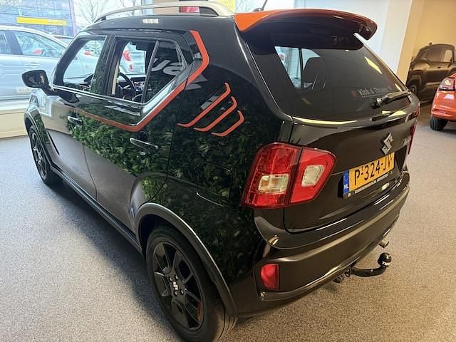 Occasion Suzuki Ignis 90 PK (66 kW) 2018 Zwart (metallic) Hatchback
