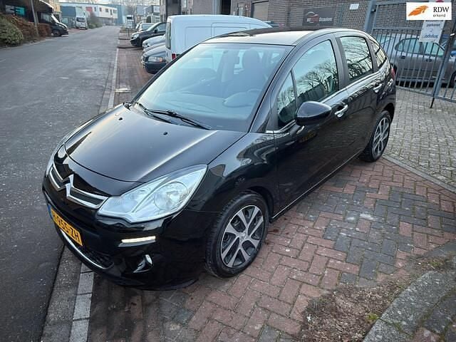 Zwart (metallic) Occasion 2016 Citroën C3 PureTech Hatchback | € 6.750 (Goede deal) - Afbeelding 1/4
