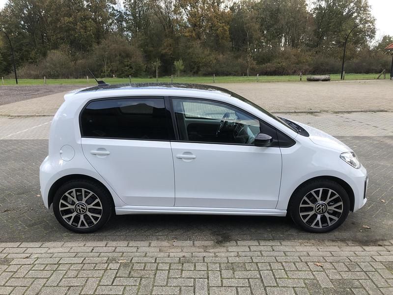 Occasion VW e-up! Style 61 kW (83 PK) 2021 Wit Hatchback