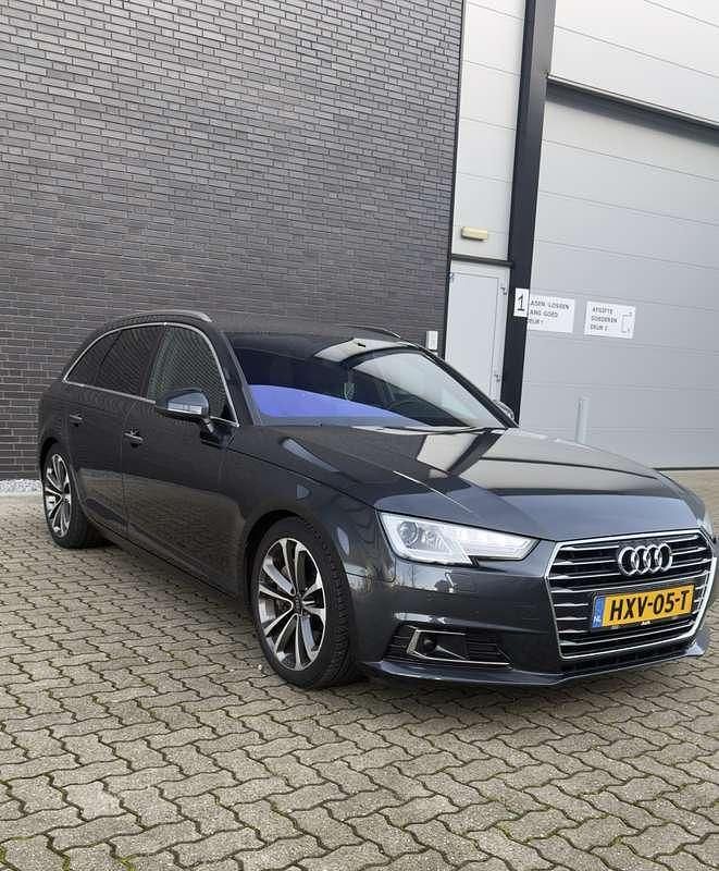 Grijs Occasion 2018 Audi A4 Stationwagen | € 19.500 (Super prijs) - Afbeelding 1/4
