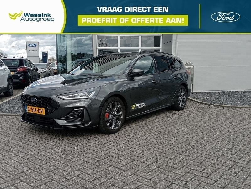 Grijs Gebruikt 2023 Ford Focus ST-Line X Stationwagen | € 24.895 (Goede deal) - Afbeelding 1/4