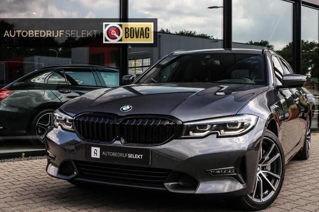 Grijs Gebruikt 2022 BMW 330 Basis Stationwagen | € 29.900 (Super prijs) - Afbeelding 1/4