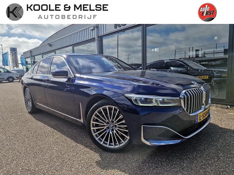Blauw Occasion 2021 BMW 745e iPerformance Sedan | € 42.900 (Super prijs) - Afbeelding 1/4