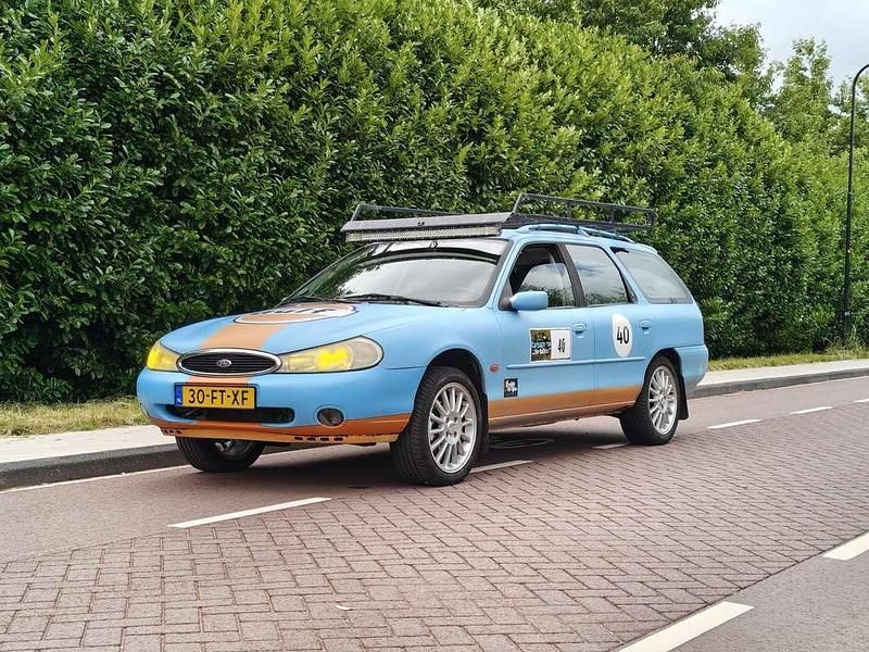 Blauw Gebruikt 2000 Ford Mondeo Ghia Stationwagen | € 1.995 - Afbeelding 1/4