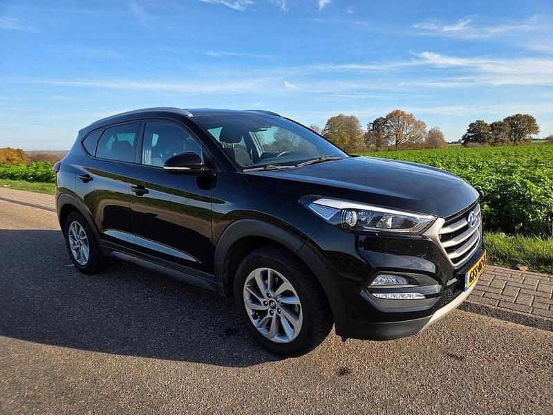 Zwart Occasion 2018 Hyundai Tucson Comfort SUV | € 14.999 (Super prijs) - Afbeelding 1/4