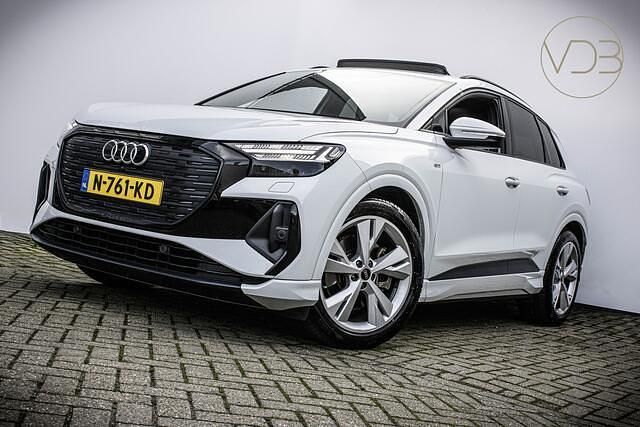 Wit Occasion 2021 Audi Q4 e-tron Competition SUV | € 27.630 (Goede deal) - Afbeelding 1/4