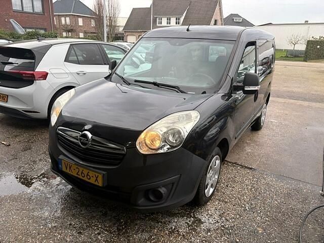 Occasion Opel Combo 90 PK (66 kW) 2014 Zwart (metallic) MPV