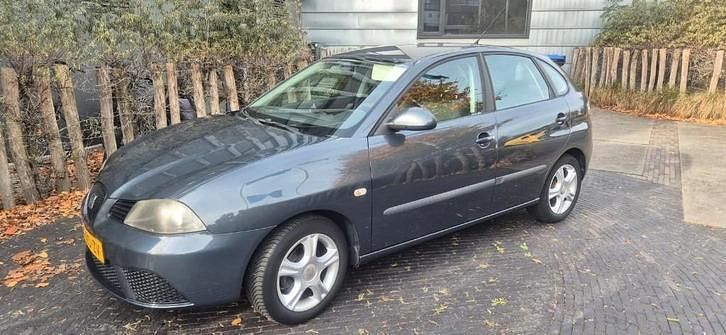 Grijs Occasion 2008 Seat Ibiza Hatchback | € 1.900 (Iets duurder) - Afbeelding 1/4