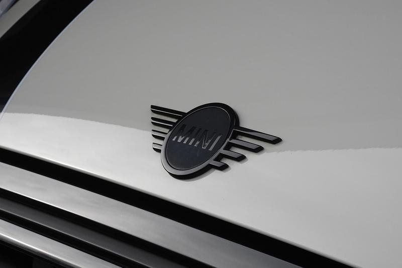 Occasion Mini Cooper Classic 136 PK (100 kW) 2021 Wit Hatchback