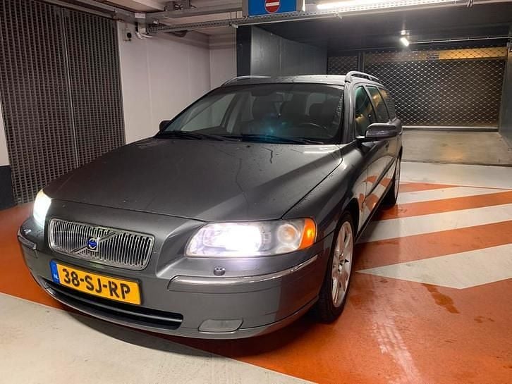 Gebruikt 2006 Volvo V70 Stationwagen | € 2.600 (Goede deal) - Afbeelding 1/4