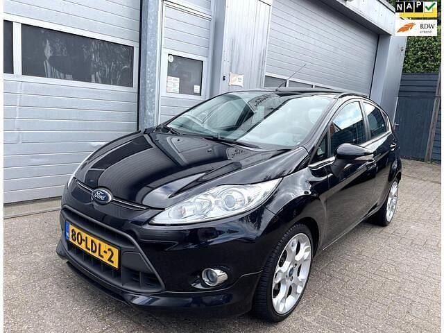 Zwart Gebruikt 2010 Ford Fiesta Titanium Hatchback | € 3.250 (Goede deal) - Afbeelding 1/4
