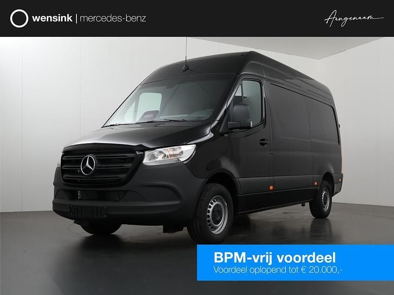 Zwart Gebruikt 2024 Mercedes Sprinter Van | € 53.660 (Iets duurder) - Afbeelding 1/4