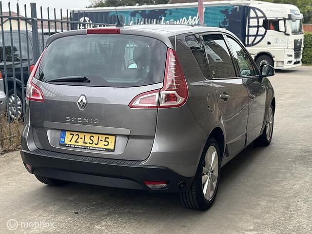 Occasion Renault Scénic III Dynamique 110 PK (80 kW) 2010 Grijs MPV