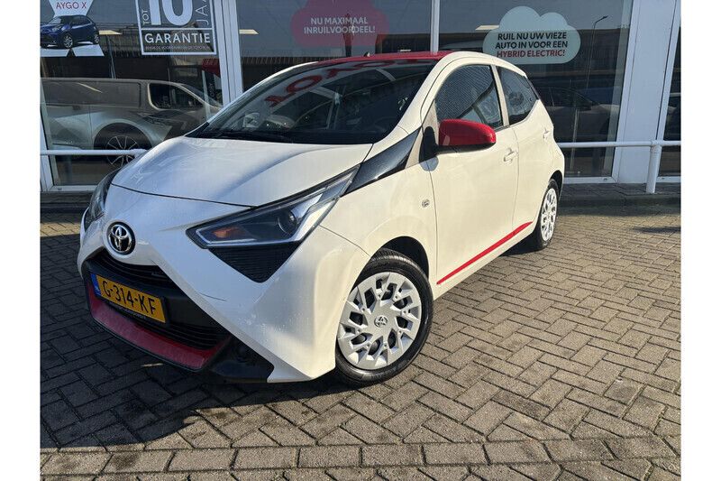 Gebruikt 2019 Toyota Aygo X-play Hatchback | € 11.799 (Iets duurder) - Afbeelding 1/1
