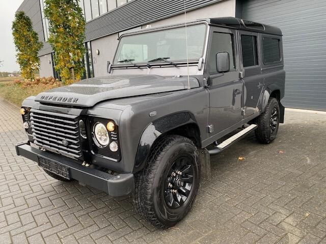 Grijs Gebruikt 2016 Land Rover Defender SE SUV | € 54.995 - Afbeelding 1/4