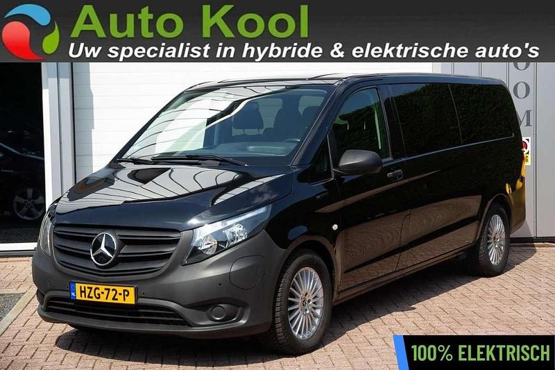 Zwart Gebruikt 2022 Mercedes e-Vito Van | € 39.929 - Afbeelding 1/4
