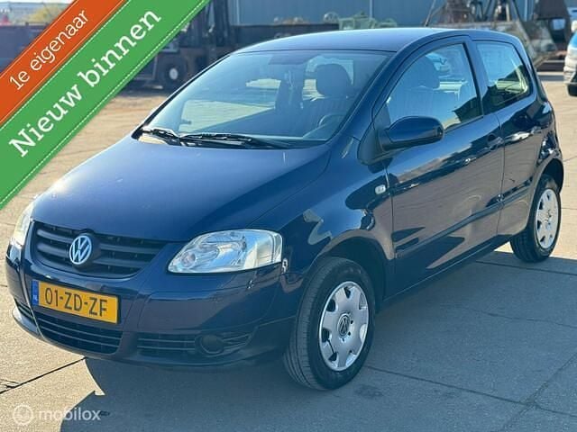Blauw Gebruikt 2008 VW Fox Trendline Hatchback | € 1.999 (Eerlijke prijs) - Afbeelding 1/4