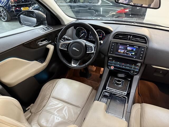 Occasion Jaguar F-Pace Portfolio 179 PK (131 kW) 2017 Grijs SUV