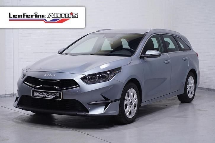 Zwart, metallic lak Gebruikt 2021 Kia Ceed Sportswagon Stationwagen | € 18.250 (Eerlijke prijs) - Afbeelding 1/1