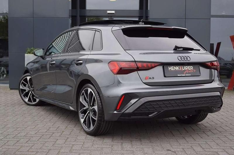Occasion Audi A3 Sportback S-Line 150 PK (110 kW) 2024 Grijs Hatchback