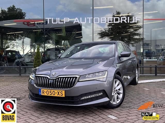 Occasion Skoda Superb Business Line 150 PK (110 kW) 2022 Grijs Hatchback