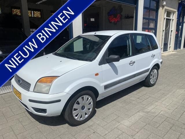 Wit Gebruikt 2007 Ford Fusion MPV | € 1.499 (Goede deal) - Afbeelding 1/4