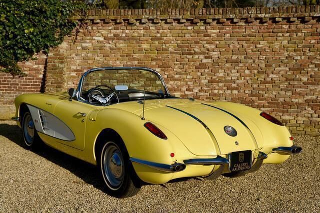 Occasion Corvette C1 1958 Geel