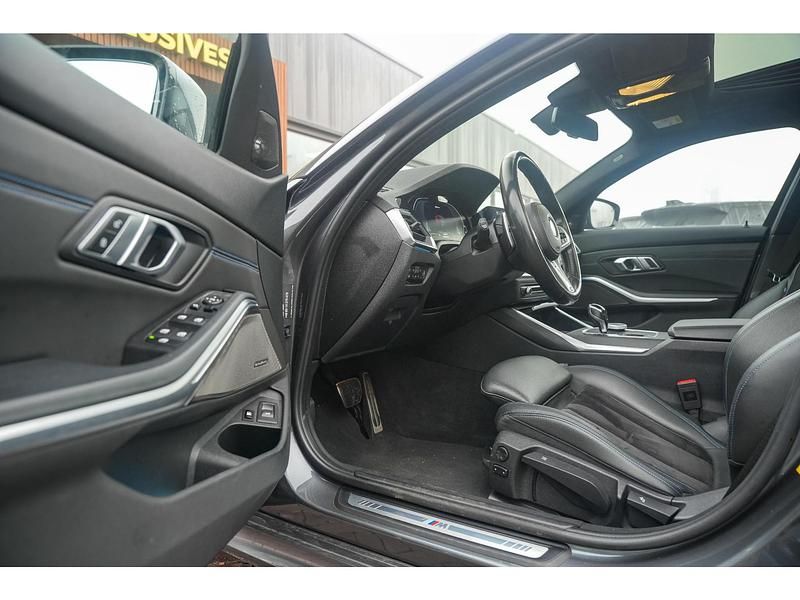 Occasion BMW 330 Executive 293 PK (215 kW) 2020 Grijs Stationwagen